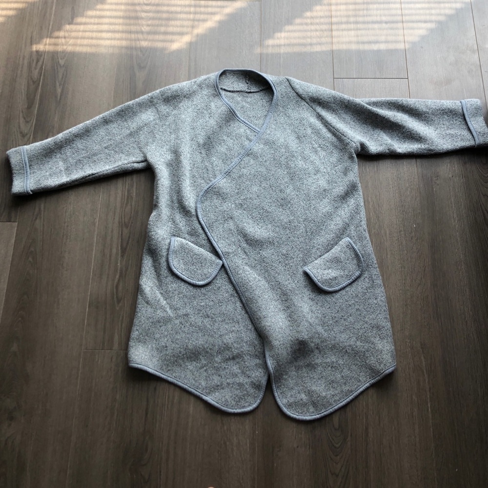 Cardigan sweater